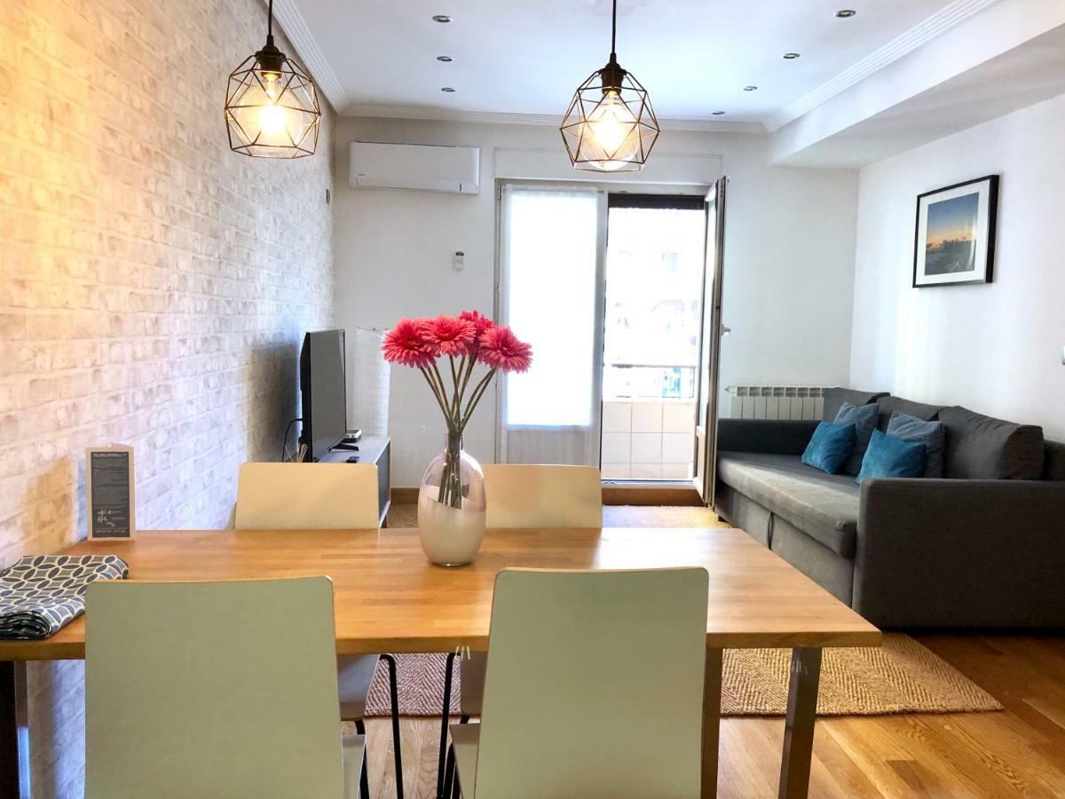 Gros Beach Apartment ซานเซบาสเตียน ภายนอก รูปภาพ